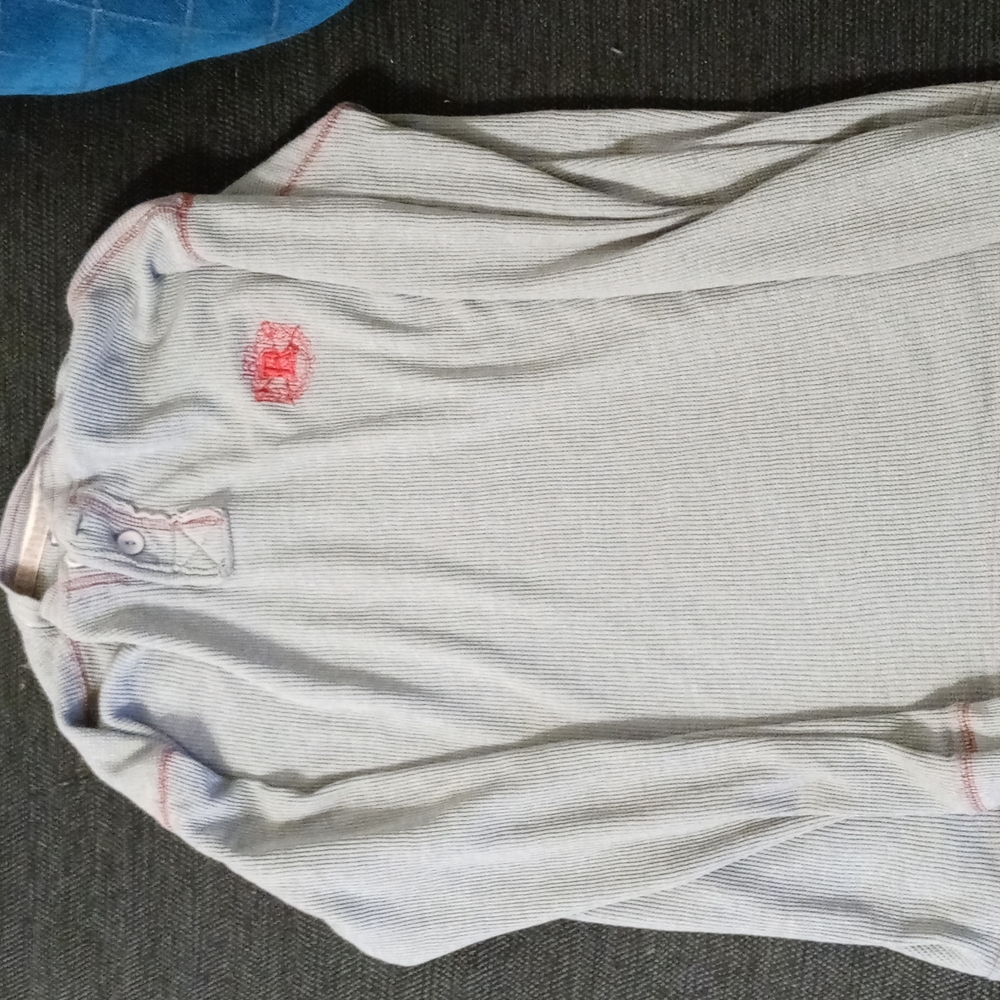 Cactus Gray/Red Long Sleeve